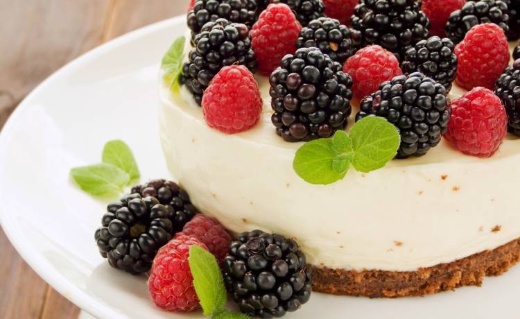 Przepis na wegański sernik. Zobacz, jak łatwo go zrobić! 