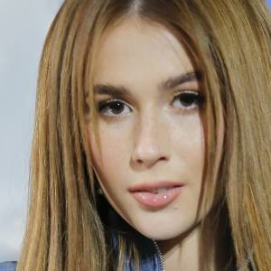 Roxie Węgiel zmieniła fryzurę. "Ostre cięcie" znacznie ją odmieniło