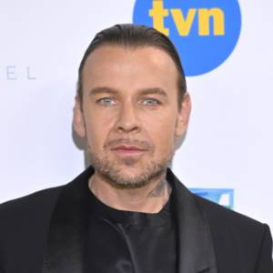 Suknia Emily Blunt skrytykowana przez Dawida Wolińskiego. "Czas najwyższy zmienić stylistę"