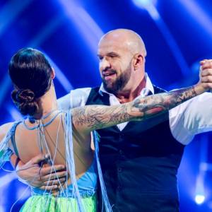  Kto rozczarował jurorów? Kto odpadł w ostatnim odcinku "Tańca z gwiazdami"? 