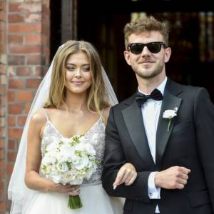 Joanna Opozda i Antoni Królikowski skrytykowani przez internautkę!  "Będzie głośno o rozwodzie". Jest odpowiedź aktorki