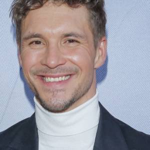 Uczuciowy trójkąt w "M jak miłość". Kogo w serialu wybierze Mikołaj Roznerski? Internauci mają swój typ 