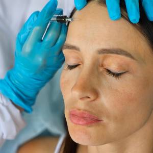 Przy takich powiekach nigdy nie decyduj się na botoks. Lekarka ostrzega