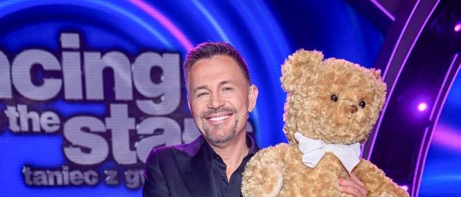 Krzysztof Ibisz wybrał się na spacer z synem. Fani pod wrażeniem stylu! "Super" [WIDEO]