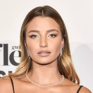 Julia Wieniawa pokazała siostrę. Wystąpiły razem w kampanii znanej marki. Wiktoria wyróżnia się z tłumu [FOTO]