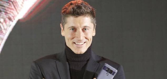 Petycja w sprawie Roberta Lewandowskiego. Napastnik jednak sięgnie po "Złotą Piłkę"?