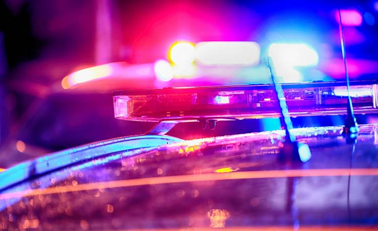 Jego samochód nie miał opony i części karoserii. Jechał nim pod wpływem alkoholu [FOTO]