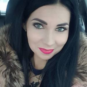 Diana z programu: "Rolnik szuka żony" zaręczona! Pochwaliła się pierścionkiem [ZDJĘCIA]