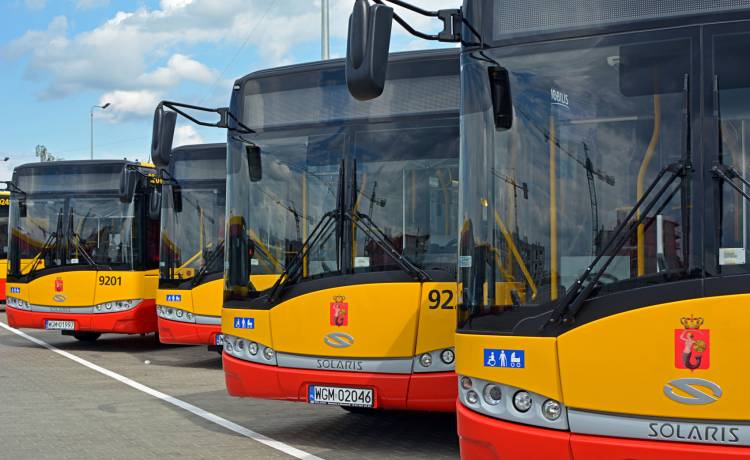 Wszystkich Świętych 2022. Duże zmiany w komunikacji miejskiej. To warto wiedzieć!