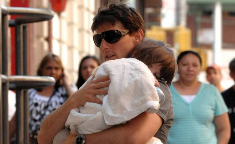 Córka Toma Cruise'a i Katie Holmes ma już 15 lat! Jak wygląda Suri Cruise?