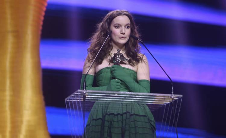 Sanah odsłania opalone ciało na plaży. Fani: "Ty jesteś coraz piękniejsza!" [FOTO] 