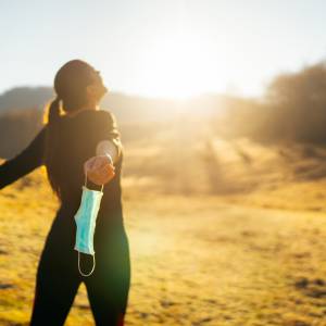 "Mamy do czynienia z początkiem końca pandemii". Zmiany w izolacji i kwarantannie