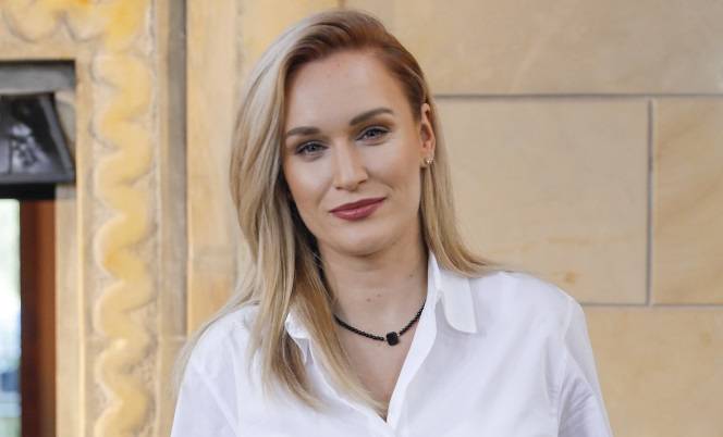 Kamila z "Rolnika" niczym gwiazda z Hollywood?! Metamorfoza rolniczki szokuje [WIDEO]