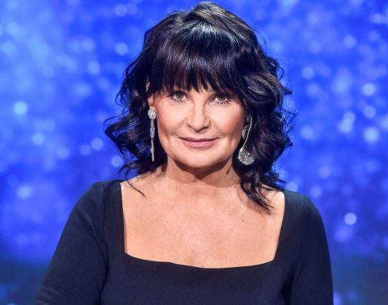 Iwona Pavlović za długo przebywała na słońcu? "Zbyt mocna opalenizna" - piszą internauci