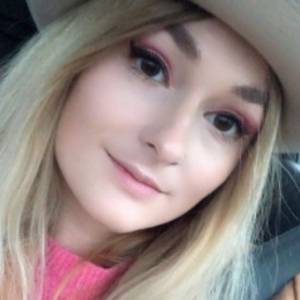 "Rolnik szuka żony". Fala pytań na Instagramie Joanny Wielgosz. Narzeczona Kamila zabrała głos w sieci