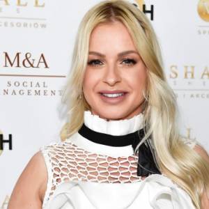 Paula Tumala w sukni ślubnej! Ta kreacja robi wrażenie! "Jak z bajki"