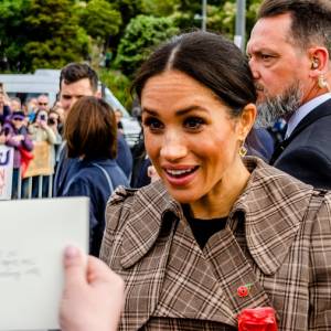 Meghan Markle spędziła upojny wieczór z pewnym aktorem... Zdjęcie z imprezy trafiło do sieci!  [FOTO]