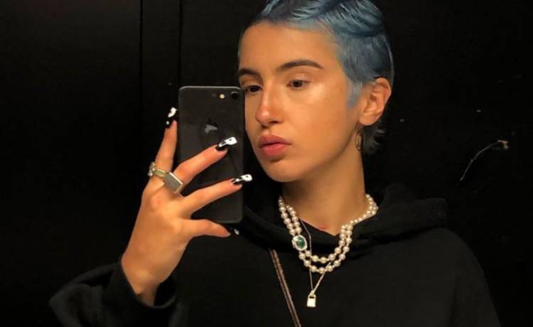 Ola Kowalska zaprezentowała nową fryzurę. Na zdjęciu towarzyszy jej partner "Podobni do siebie"