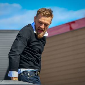 Conor McGregor zatrzymany przez żandarmerię. Chodzi o napaść seksualną i ekshibicjonizm