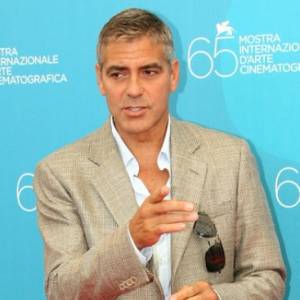 George Clooney stoi murem za Meghan Markle: "Traktują ją tak samo, jak kiedyś Dianę"                                                                             