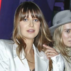 Anna Lewandowska w siódmym miesiącu ciąży odsłania brzuch. Pozuje w bikini!