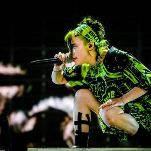 Billie Eilish inna niż reszta gwiazd. Piosenkarka wyznała, że branża ma problem z narkotykami