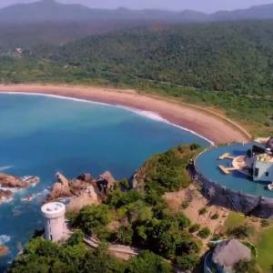 "Paradise Hotel". TVN7 zrobi własne "Love Island". Wystartowały castingi                