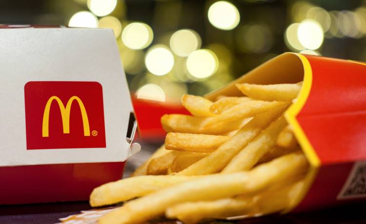 Rosjanka pozywa McDonald's. Twierdzi, że przez reklamy restauracji złamała swój post