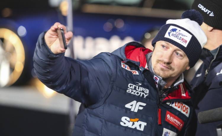 Adam Małysz zakażony koronawirusem. Skoczek narciarski przekazał ważne wieści