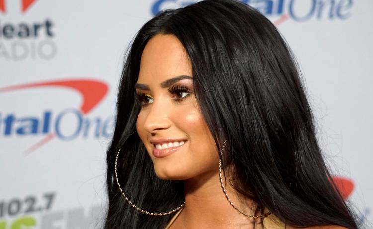 Demi Lovato pokazała cellulit. Do tej pory retuszowała zdjęcia