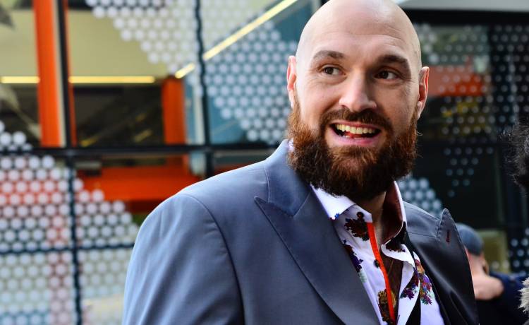 Tyson Fury w szokującym wyznaniu. Bokserski mistrz świata pije tylko piwo. "Nic nie jem, kalorie dostarczam za pomocą alkoholu"