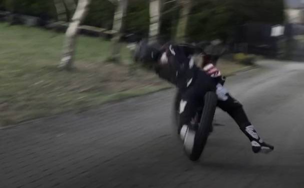 Ewelina Lisowska miała okropny wypadek motocyklowy. Przerażający film trafił do sieci [WIDEO]