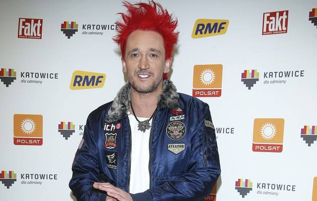 Michał Wiśniewski dał specjalny koncert dla pacjentów szpitala! Nagranie trafiło do sieci [WIDEO]