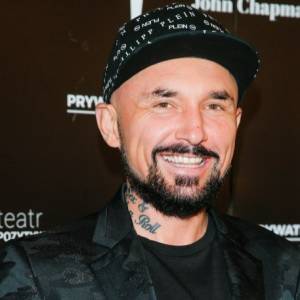 Patryk Vega pokazał swoje tatuaże. "Co za dużo, to niezdrowo"