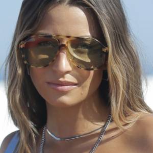 Opalona Julia Wieniawa na plaży. Aktorka zdradziła, jak spędza czas w Indonezji! [ZDJĘCIA]