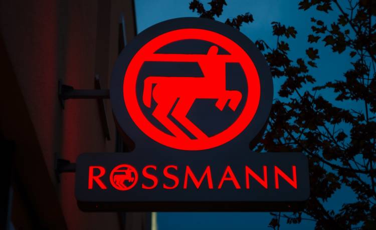 Markowa biżuteria za darmo w Rossmannie! Oszałamiająca promocja