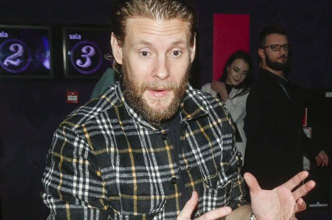 Ostro między Fabijańskim i Quebo! Raper wyśmiał aktora, Seba odpowiada na zaczepkę: "To pajac"