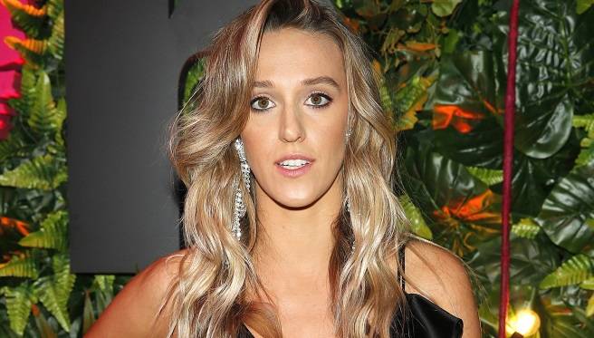 Aleksandra Żebrowska na zdjęciu wykonanym dwa dni po porodzie. W opisie apeluje do kobiet                                                                  