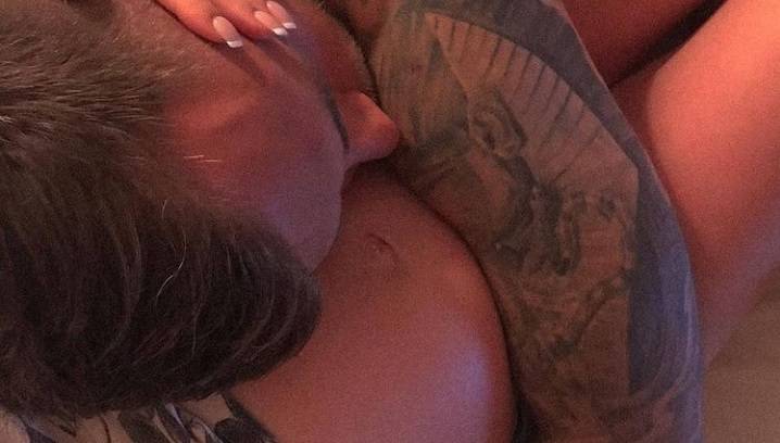 Krzysztof z "Hotelu Paradise" będzie ojcem! Zaczął już wielkie odliczanie do porodu [ZDJĘCIA]