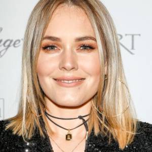 Magdalena Lamparska na zdjęciach z wakacji. Aktorka pozuje w stroju kąpielowym i bez makijażu!