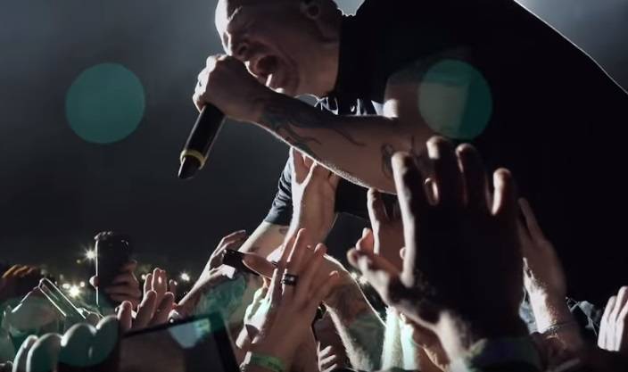 Chester Bennington znów zaśpiewał! Posłuchaj pośmiertnie wydanego utwóru "Cross Off"