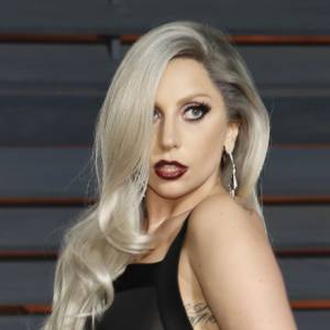 Lady Gaga niemal nago. Wokalistka promuje nowy projekt