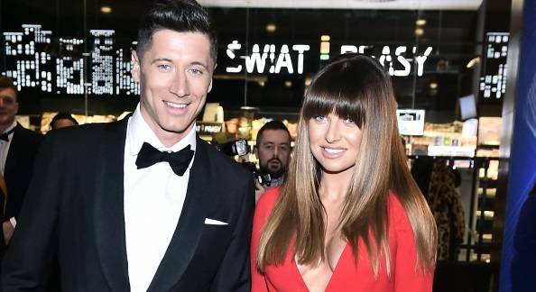 Anna i Robert Lewandowscy świętują na Instagramie! Trenerka opublikowała romantyczne wideo. "To jest takie piękne"