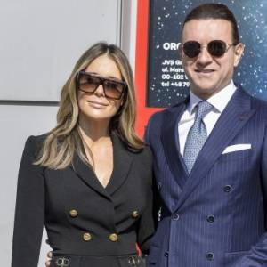 Majdanowie w basenie. Zamiast "baraszkowania": nietęga mina „Perfekcyjnej”! Radosław Majdan pokazał nowe zdjęcie z żoną 