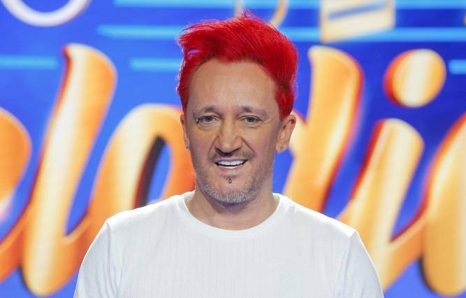 Michał Wiśniewski pokazał pierwsze zdjęcie szóstego dziecka! Noël ma już tydzień [FOTO] 