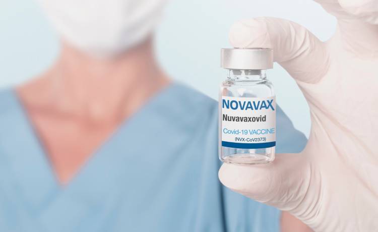 Zaraz trafi do Polski! Nowatorska szczepionka Nuvaxovid. Jak będzie z jej dostępnością?