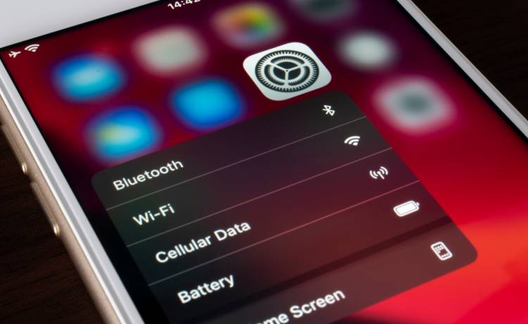 Ta nazwa sieci pozwala zablokować dostęp do Internetu w iPhone’ach. Poważny błąd w systemie iOS!
