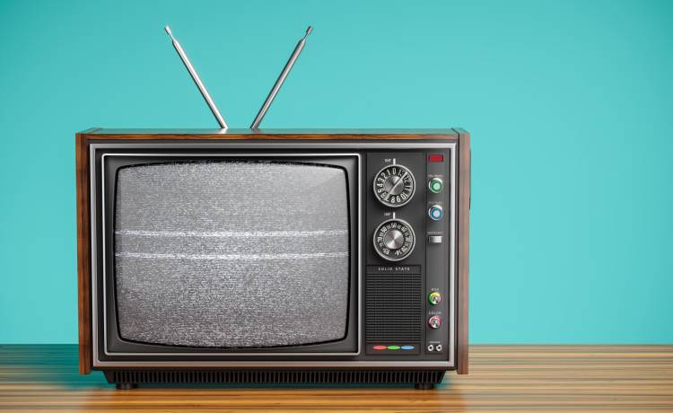 Staruszka wezwała pomoc, bo telewizor miał wybuchnąć. Wydarzyło się jednak coś znacznie gorszego