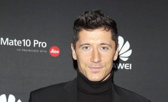 Urocze zdjęcie Roberta Lewandowskiego z Klarą! Rodziną pochwaliła się Ania