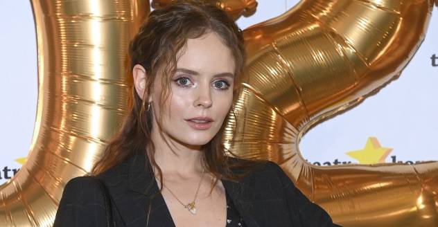 Olga Kalicka pozuje w stroju kąpielowym. Pisze o "pomarszczonym brzuchu". "Lubię być z Wami fair" [ZDJĘCIA]                                             